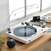 Kép 2/5 - Audio-Technica AT-LP3XBTWH automata szíjhatásos fehér Bluetooth/bakelit lemezjátszó