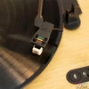 Kép 3/7 - Marley Revolution Bluetooth bakelit lemezjátszó