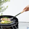 Kép 2/3 - Barbecook BC-ACC-7072 rozsdamentes acél grill villa, gumifa nyél, 100% FSC, 46cm