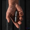 Kép 4/5 - NEBO NEB-POC-1003-G Columbo keychain, zseblámpa, 100 lm, 1 óra, 56 m, kulcstartó gyűrű, eloxált alumínium, IPX7, 1xAAA elem