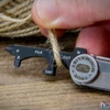 Kép 5/6 - True Utility Minimalist, TU208K, multifunkcionális szerszám, designer kés, fekete titánbevonat, rozsdamentes acél penge
