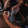 Kép 3/4 - True Utility Dual Cutter, TRU-MTL-0002-G, 2 in 1, 7 cm tanto penge, rugós olló, rozsdamentes acél penge, eloxált alumínium tok